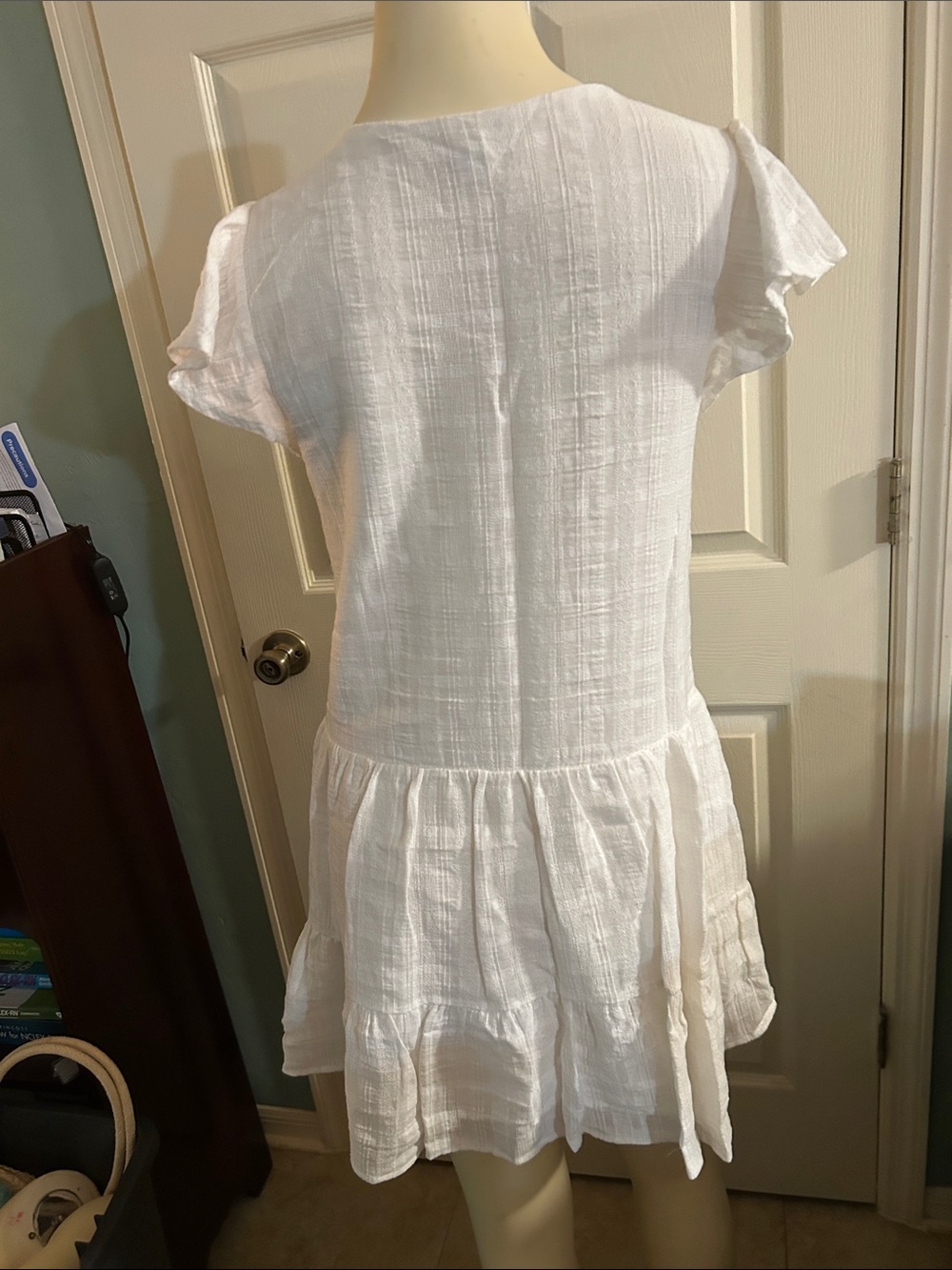 Gianni Bini White Cotton Tiered V-Neck Mini Dress - Picture 9 of 10